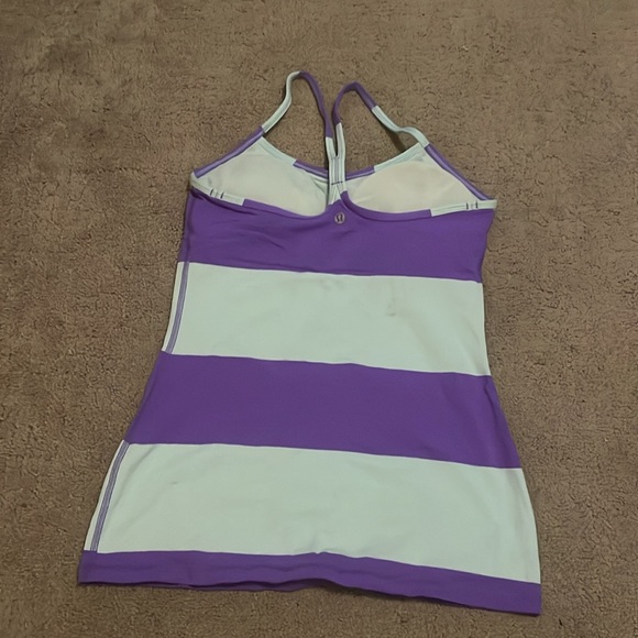 Lululemon work out top - Picture 2 of 5